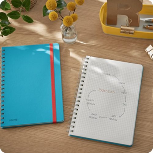 Spirálfüzet kockás LEITZ B/5 80 lapos Cosy Soft Touch keményfedeles nyugodtkék