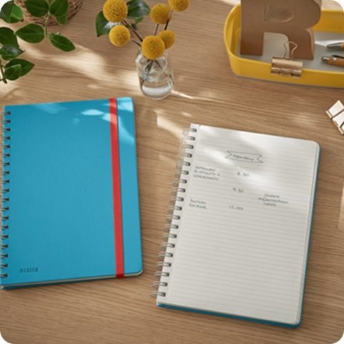 Spirálfüzet vonalas LEITZ B/5 80 lapos Cosy Soft Touch keményfedeles nyugodtkék